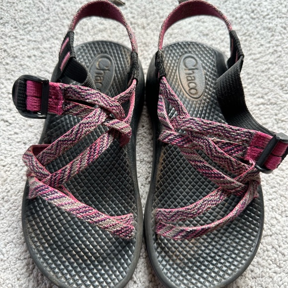Girls Chacos sandals - Picture 1 of 3